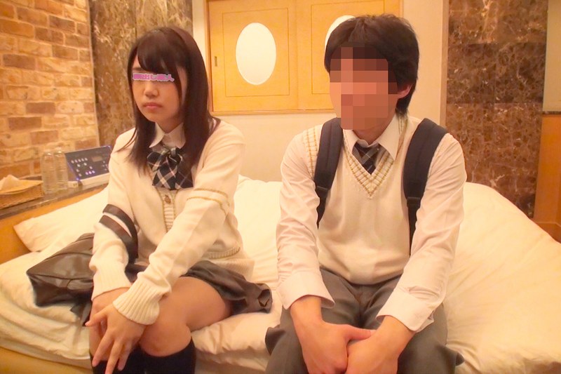 ‘時限式絶対に破けるコンドーム’を渡して同じ学校に通う男女の友達同士へ強●中出しドッキリ企画！同級生男女がラブホテルで抜かずの連続射精ミッションに挑戦！ゴム内にパンパンに溜まっていた精子が突然コンドームが破れて想定外の膣内大量射精！！ 2 さよ