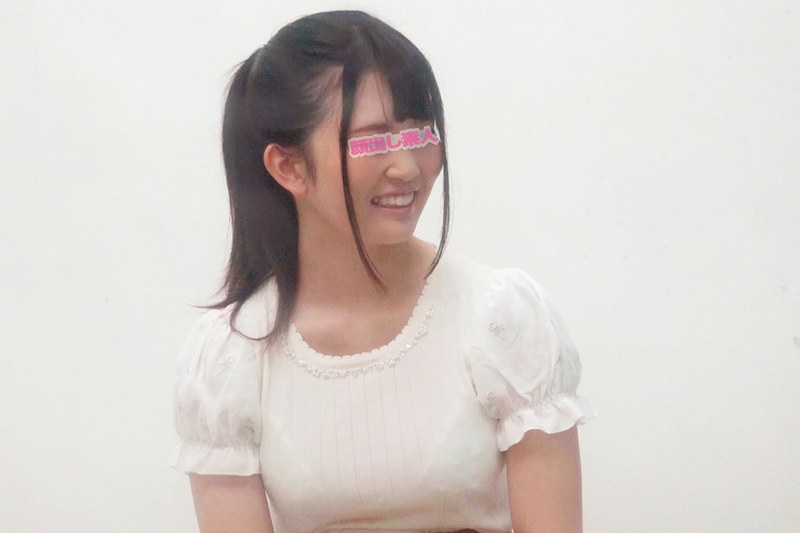 一般男女モニタリングAV 素人娘が絶頂の限界に挑戦！巨乳の女子大生が乳首とオマ○コへの人生初の上下同時責め3Pで連続イキ！恥じらいも快感も2倍の一斉愛撫でヨガり狂った女子大生はのけぞりSEXで中出しまでしてしまうのか！？ すず