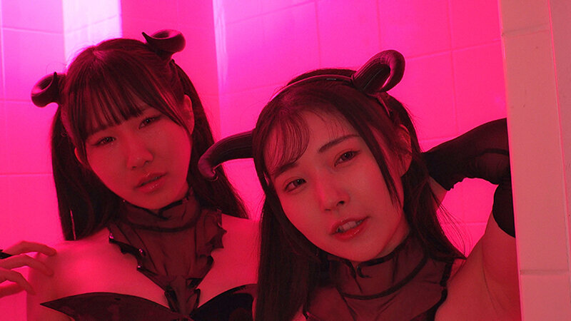 Wサキュバスに寝込みを襲われて、死ぬほどザーメンを吸い取られたボク サンプル 16