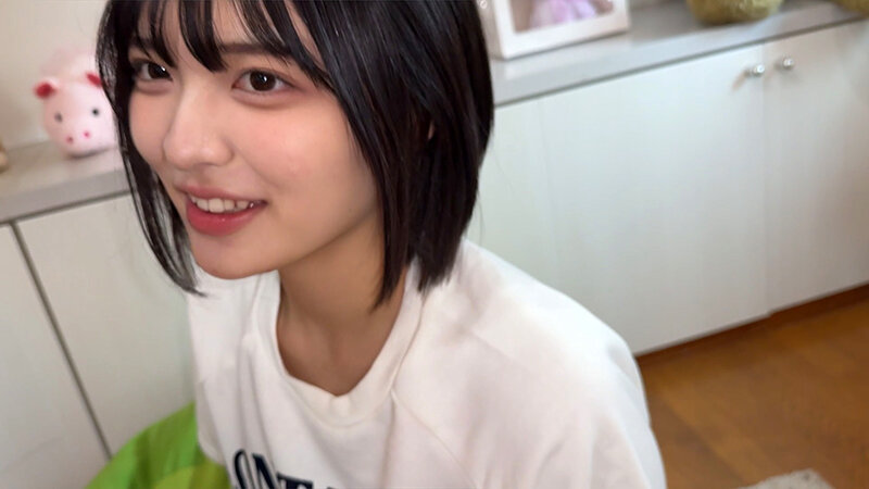 【素人ムクムクROOM】 部屋で昼からハメパコる同棲カップル！ ラブラブ・即ハメ・家中いつでもどこでも・ハメ撮り・中出し エロカワ彼女5名収録！ サンプル 2