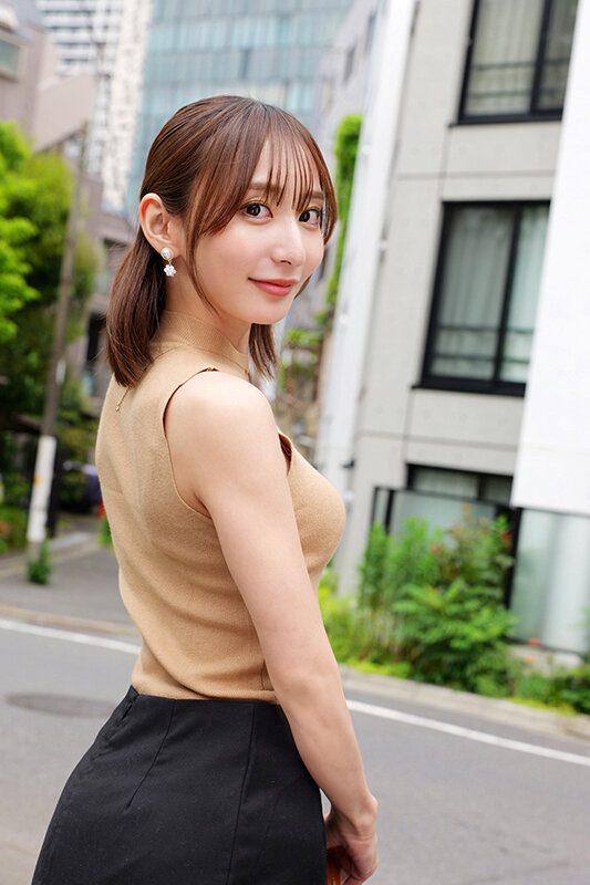 社長の愛人秘書。金を持て余したセレブ美女は下品なSEXを欲しがっている。 セフレ密会ハメ撮り サンプル 1
