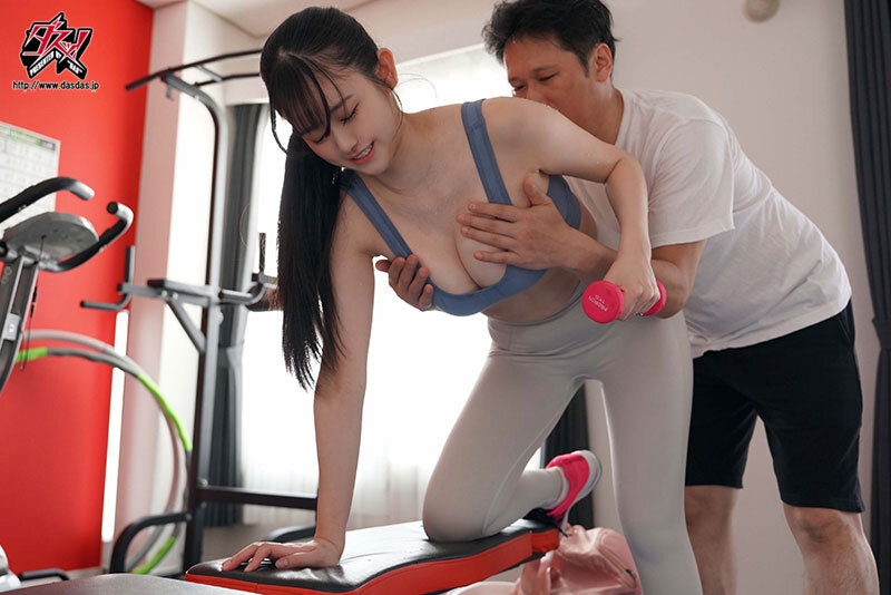 トレーナーの子宮をエグるバックピストンにイキ堕ちして毎日寝取られに通う巨乳妻 三木環奈 サンプル 1
