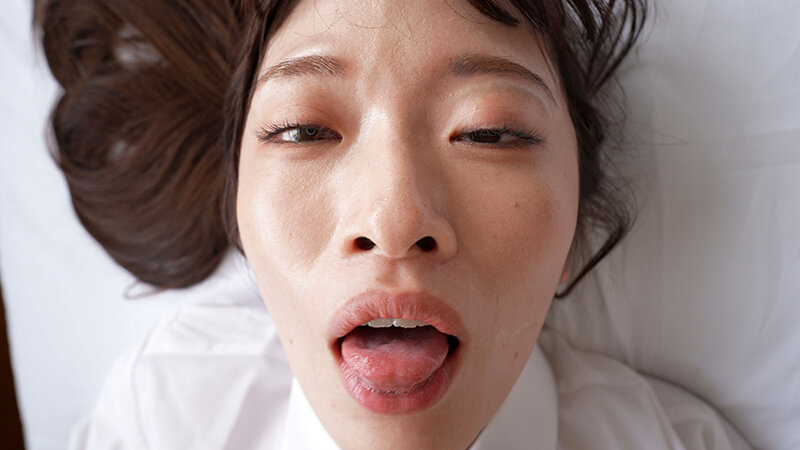 乳首こねくり失禁 敏感乳首を弄ばれて失禁癖がついた地味娘は白目アヘ顔イキが止まらず… 上坂めい サンプル 10