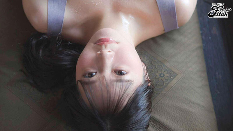 夏の田舎は死ぬほど退屈で…無防備なデカ乳で誘惑する汗だく巨乳妻の下品な童貞喰い 綾瀬ことね サンプル 2