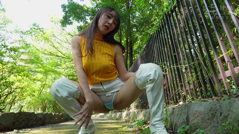 淫乱ブーツ集団交尾 美脚美女とベロキスザーメンSEX 小野坂ゆいか サンプル 2