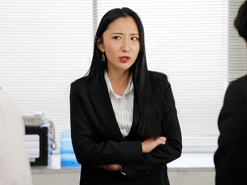 世界一おしっこ飲ませるのが大好きなドSな女上司の聖水調教 デカ尻顔面騎乗飲尿クンニで再教育プログラム 北野未奈 サンプル 1