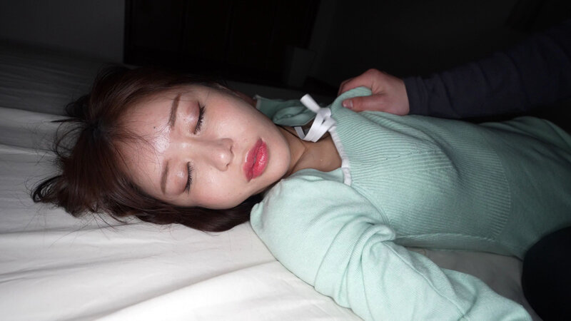 【エビ反りドMま○こ】無防備女睡眠姦盗撮 サンプル 2