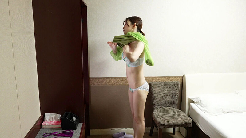 試着モニターの人妻を媚薬クリームで身体びくびくアヘ顔晒してずっぽりハメたナマ中出しすぎる一部始終 サンプル 1