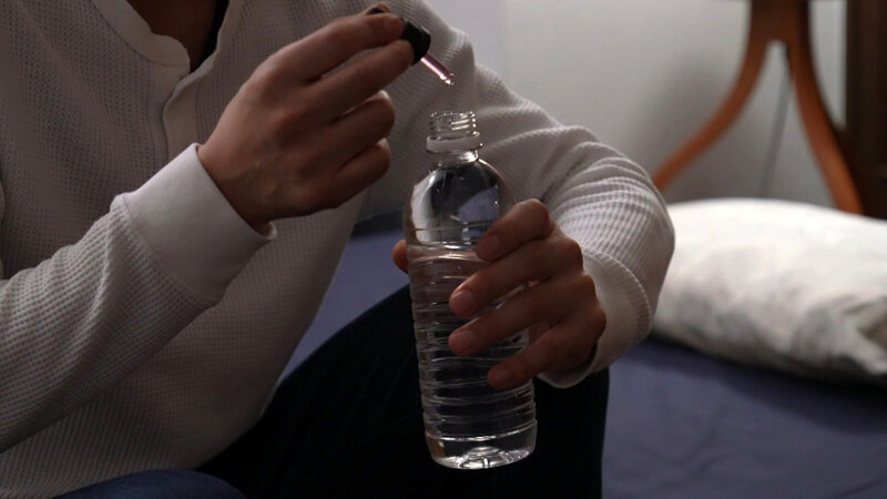 清楚系若妻しおりさん 泥●バイト女子を介抱したがる男たちの実態 サンプル 1