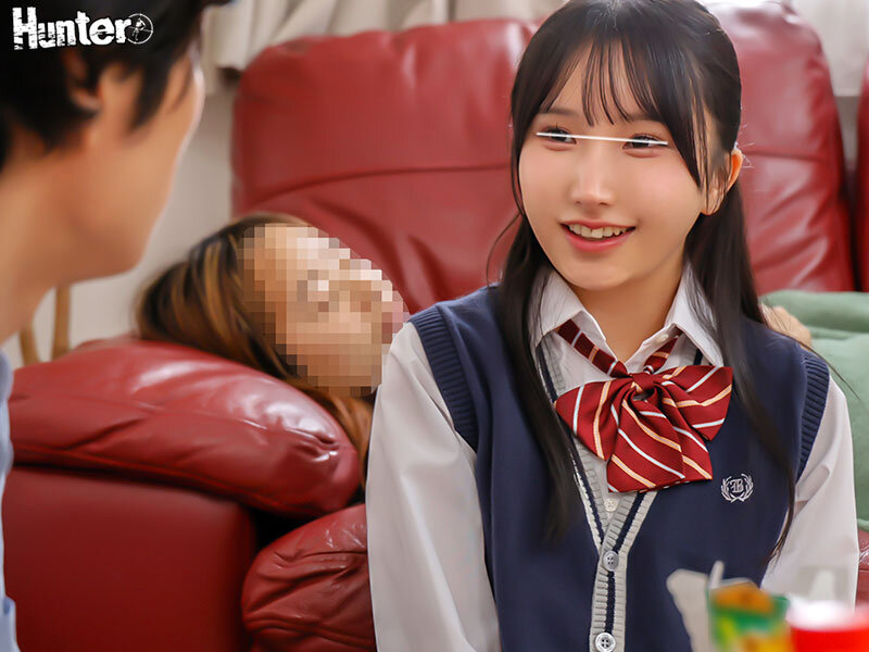 スローピストンFUCK×サイレントアへ顔イキ『ダメ…そんなに奥まで挿れたら声出ちゃう』『激しく動いちゃダメ…声が出てバレちゃうよ…』彼女の親友（女友達）を彼女の寝てる横で手を出してしまったダメなボク！彼女が起きない様にスローピストンしたら… サンプル 3