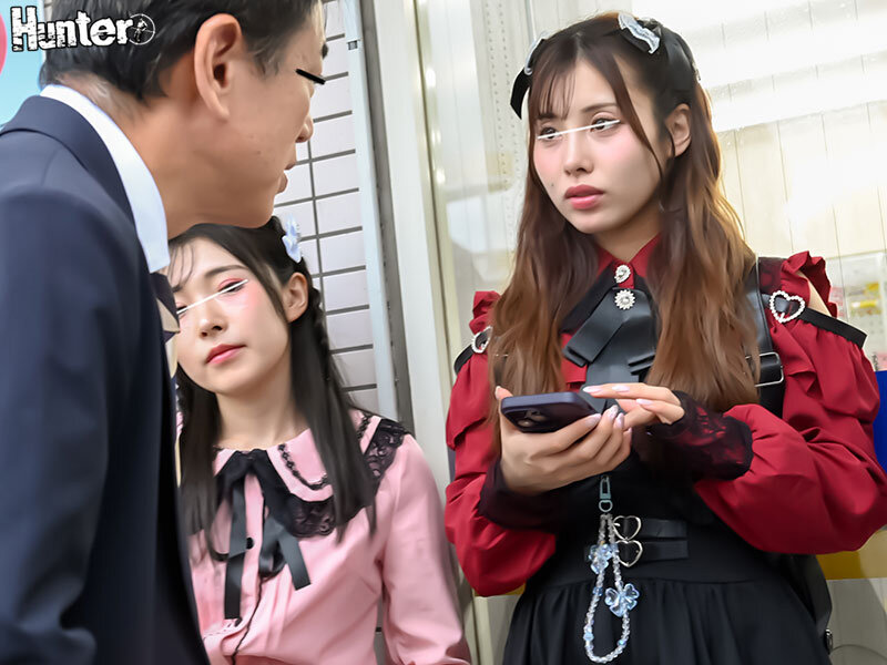 地雷系たちんぼ女子！交渉次第でNNOK！援交・割り切りする地雷系女子たちは最近公園で取り締まりが厳しくなったからとコンビニ前で立ちんぼ開始！貧困・推し活・暇つぶしと理由はそれぞれだけどお出かけついでに安心安全に活動中！？ サンプル 5