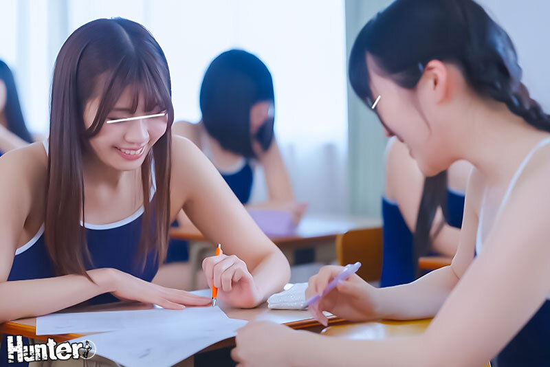 スク水登校が当たり前になった女子○生の日常観測 ある街の女子校で義務付けられたスク水登校。彼女たちはスク水で今まで通り電車に乗り、授業をして、よく遊び、よく SEX をする。 サンプル 6
