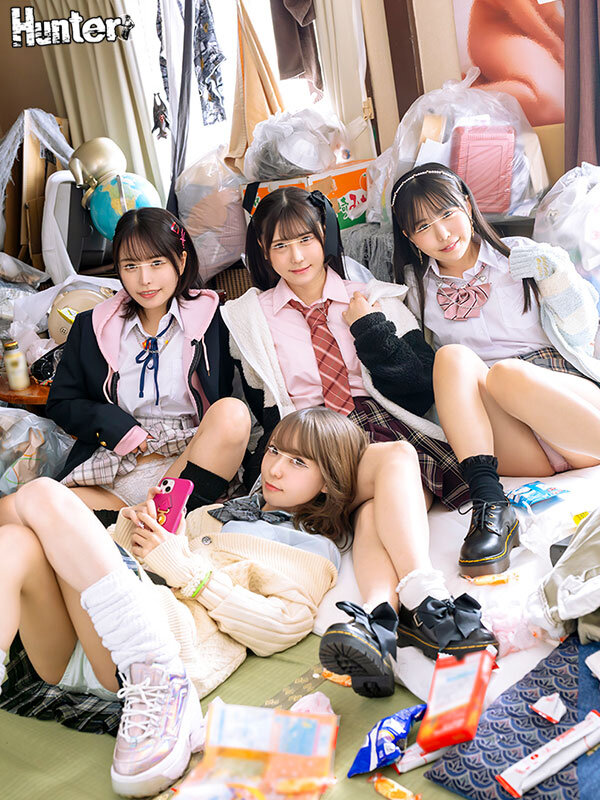 「おじさん！私たちと一緒なら寂しくないでしょ？」行き場のない家出少女たちがゴミ屋敷に侵入！そこで寂しく暮らすおじさんとヤリまくり共同生活！ サンプル 1