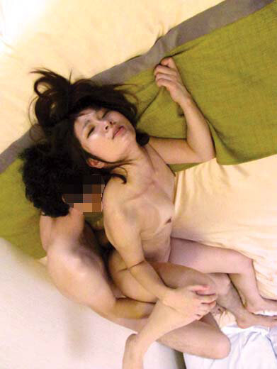 ザーメン中出し115人10時間どスケベ女の子宮の中にたっぷり濃厚精液注入2枚組 サンプル 2
