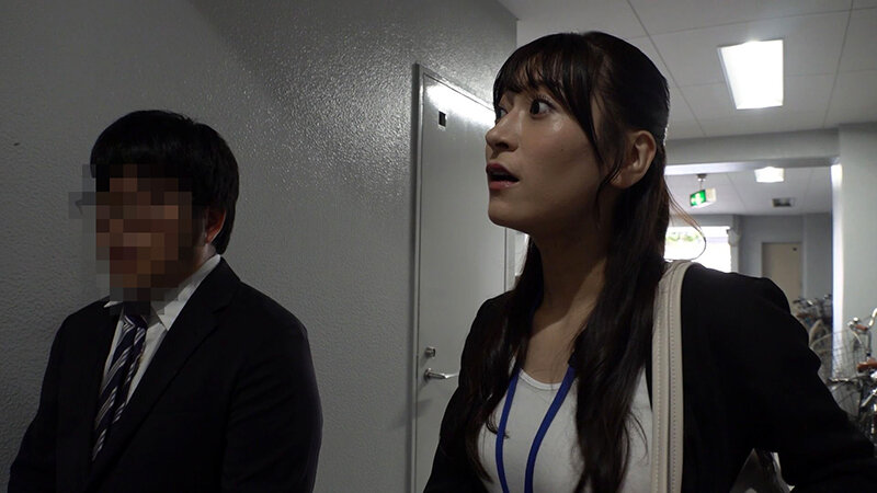 退職代行に密着。「私のカラダを好きにしていいので退職を認めて下さい。」 豊富な男性キャリアと豊満なボディで依頼者を救うはずが、上司の技巧に堕ち味わったことのない快楽の沼へ…。 サンプル 16