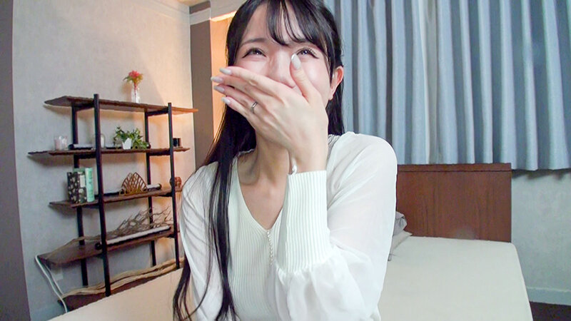 SNSでナンパした人妻が、旦那以外の身体に興奮してドエロい本性さらけ出しちゃいました！ 宮西ひかる サンプル 2