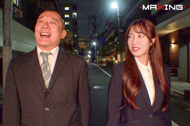 いい加減でノーテンキな上司とまさかの出張相部屋。ムカつくのに求め合い理性が崩れていく淫乱美人OL あかね麗 サンプル 1
