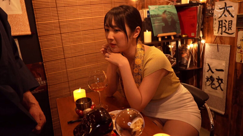 坊主Bar3 グラマー妻なのにご無沙汰やけ酒と坊主棒で体を鎮めます/男が欲しくてしょうがない…拙僧の珍棒でお相手いた候/淫獣が暴れ出しています直ぐ如意棒を注入しないと/揉みしだきたくなる爆乳に幼顔が危険な淫の印 サンプル 1