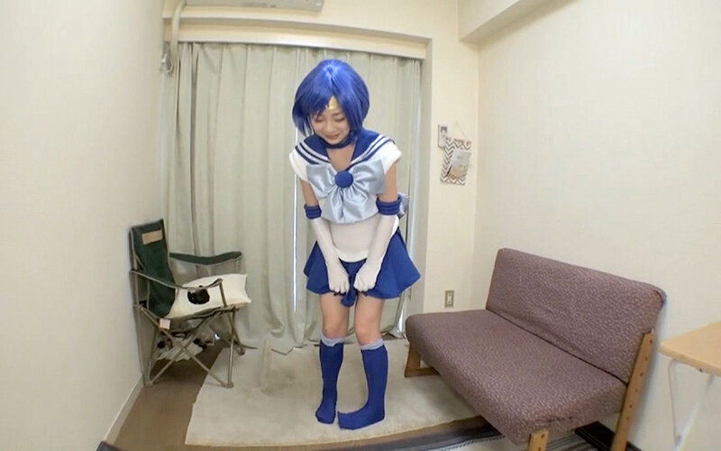 セー●ー戦士もエヴ●も大集合！熟女が恥ずい衣装で濡れ濡れマ●コ！コスコスこすったオッ勃ち肉棒で膣内大量発射！ サンプル 6