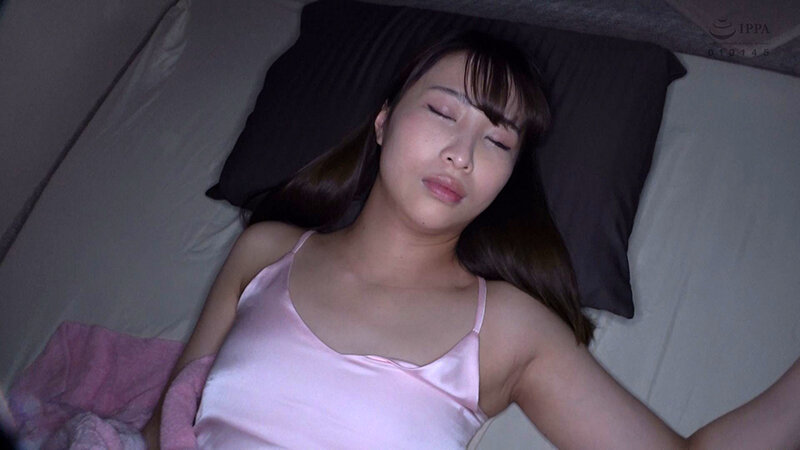 媚薬入り睡眠薬で昏●状態の美少女たちに夜●い中出し！！Vol.11 サンプル 1