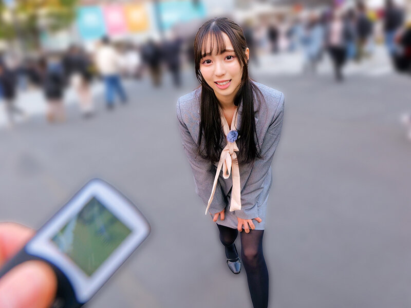 素人美少女とリモコンバイブお散歩ー黒パンスト敏感キャリアウーマン編ー「もう我慢できません…//」人ごみの中、黒パンスト美脚ガクブル震わせイキまくってしまうOLたち！人生初の羞恥プレイでまさかのエロスイッチオン！車移動中も大胆カーオナニー！最後はホテルで… サンプル 2