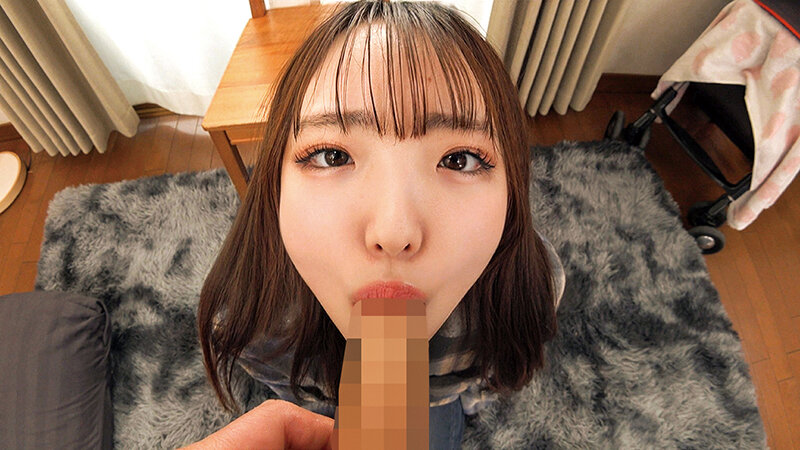 子育てに励む可愛いママが初めての「ディープスロートフェラ」ww ノーハンドで喉ボコしちゃうほどデカチンを夢中で咥えたら産後処女おま○こからスケベ汁が溢れ出す！！「お口だけじゃなくて…アソコにも欲しくなっちゃった」涙目でチ○ポ求める産後初めての生ハメ中出… サンプル 7