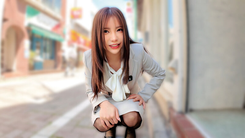 素人美少女とリモコンバイブお散歩ー黒パンスト営業ウーマン編ー「もう我慢できません…//」人ごみの中、黒パンスト美脚ガクブル震わせイキまくってしまうOLたち！人生初の羞恥プレイでまさかのエロスイッチオン！車移動中も大胆カーオナニー！最後はホテルで心行くま… サンプル 1