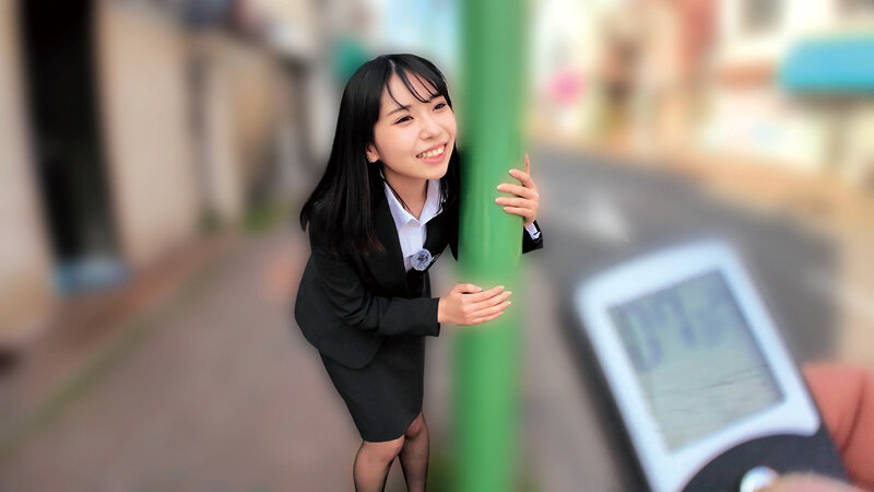 素人美少女とリモコンバイブお散歩ー黒パンスト営業ウーマン編ー「もう我慢できません…//」人ごみの中、黒パンスト美脚ガクブル震わせイキまくってしまうOLたち！人生初の羞恥プレイでまさかのエロスイッチオン！車移動中も大胆カーオナニー！最後はホテルで心行くま… サンプル 17