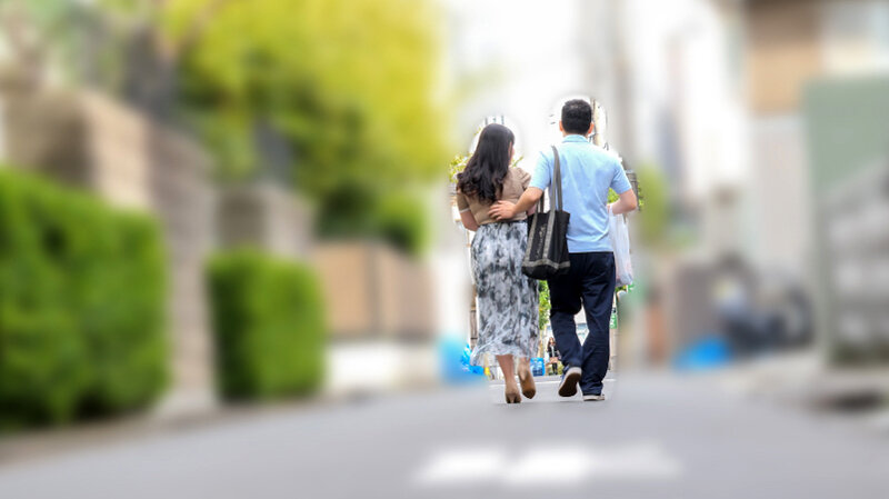 奥さん俺の極太チ●ポに子宮をガン突きされてアヘ逝きビクビク、電話鳴ってもガン無視で連続中出し懇願中。もう俺の専用ザーメン便器確定www サンプル 2