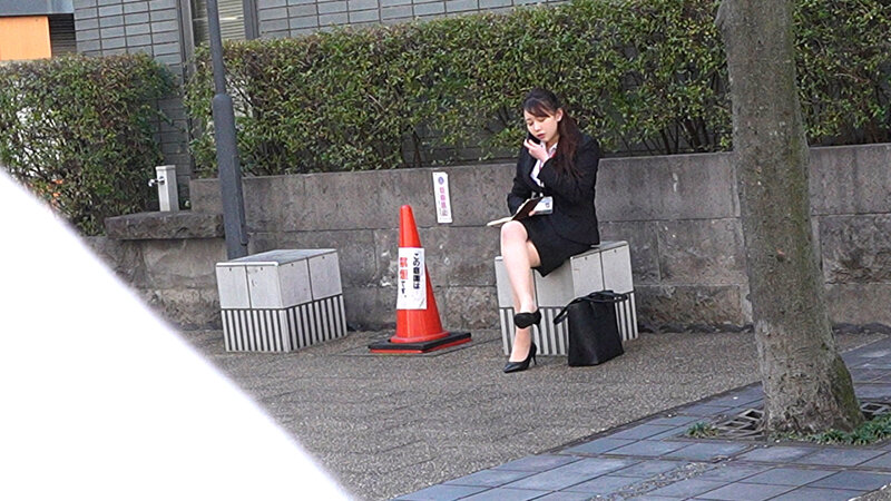 働くお姉さん インターネット配信番組のテイで出演交渉 中出しSEXまで持ち込むドキュメンタリー 不動産営業 ひまりさん（仮名） サンプル 2