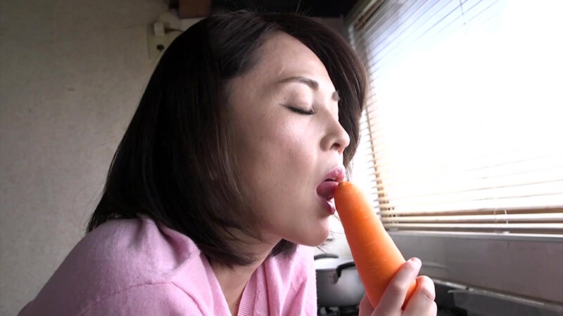 【細身】熟女のオナニー 高瀬智香 サンプル 12