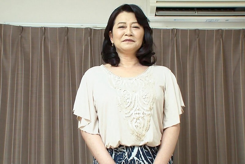 素人初ヘアヌード撮影会Vol.091 小林和子 60歳/篠原里奈 36歳 サンプル 2