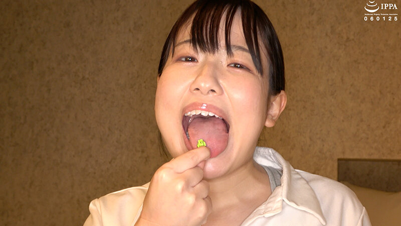 「【歯・口腔フェチ】くすぐったがりの谷田かりなちゃんの口内観察！＆巨大女フェチ」谷田かりな サンプル 9