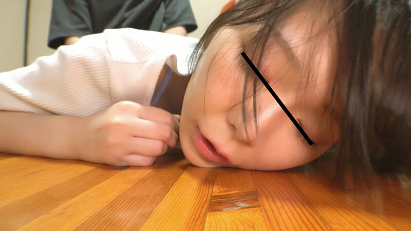 【配信限定】僕らの性交友サークルの卑猥な活動映像（3） 女子大生5名 ～ 先輩の彼女のカラダを…あとで俺も使うんだから中に出すなよ サンプル 6