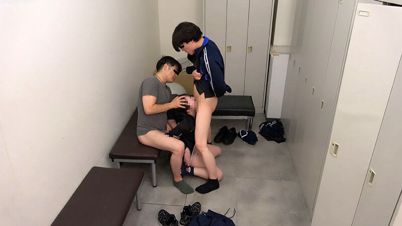 親近感の沸くジム女子たちをロッカーで白目剥くまでガン突きSEX サンプル 10