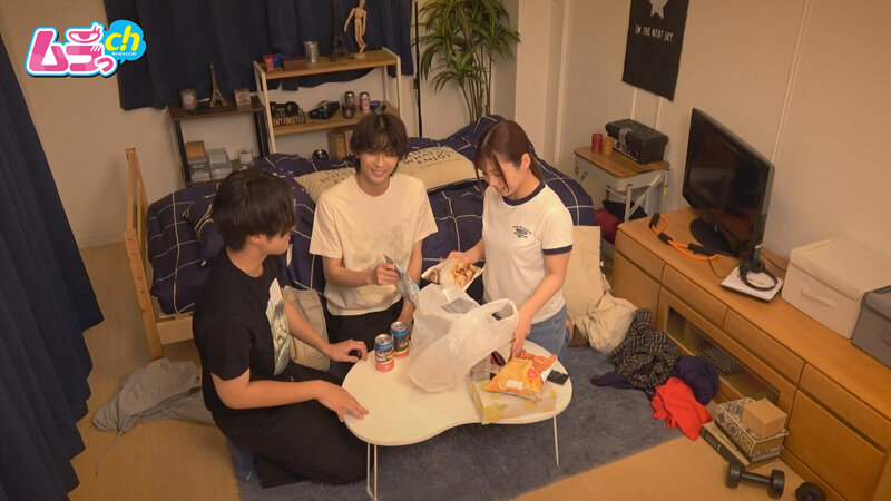 ニンゲン観察 「王様の命令は絶対だよね？」王様ゲームで押しに弱いバイトの女友達を口説いて生SEX！ロールキャベツ系イケメン生チ●ポに堕ちていくうぶっ娘女子大生。 サンプル 1