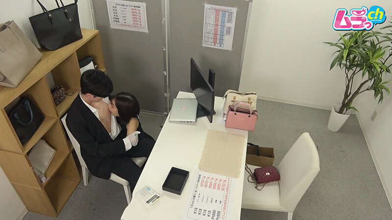 ニンゲン観察 高額査定のためならチ●ポをしゃぶる！ハメる！お金欲しさにブランド買い取り専門店でおま●こも査定してもらうパパ活女子 サンプル 7