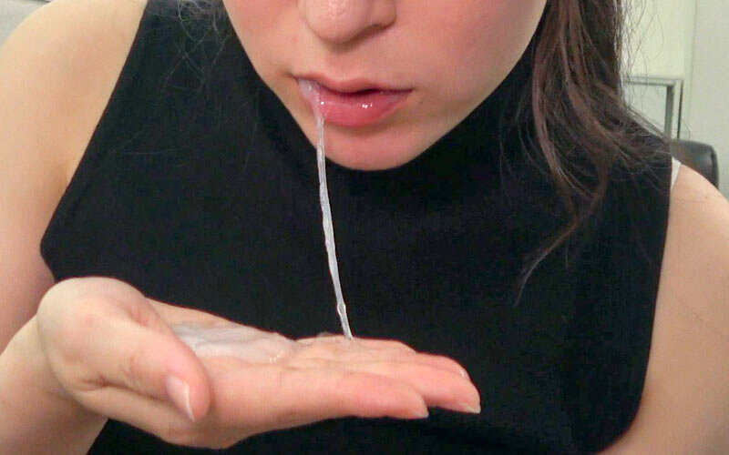 喉奥で悦ぶ女…熟れた舌技でねっとり絡みつく人妻熟女の濃厚フェラ 絶頂口内射精 サンプル 5
