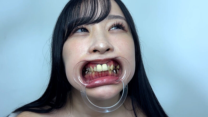 喉ちんこが可愛いゆのちゃんの口内観察 サンプル 14