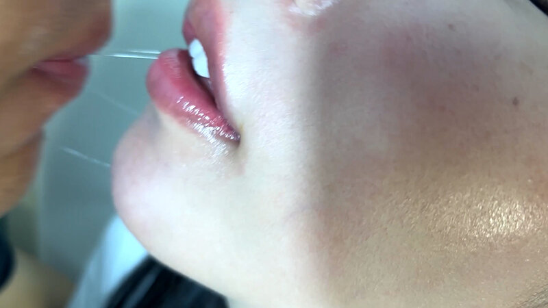 まいなちゃんがM男に濃厚キス サンプル 11