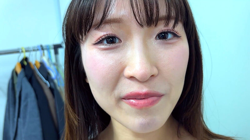ももなちゃんがM男に濃厚キス サンプル 1