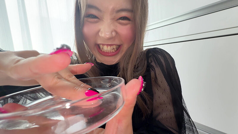 【個人撮影】菊池はるの舌ブラシで「汚舌苔」採取 サンプル 18