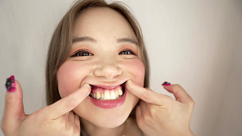 【個人撮影】菊池はる 変態男のわがままリクエスト 臭いチェック！ サンプル 6