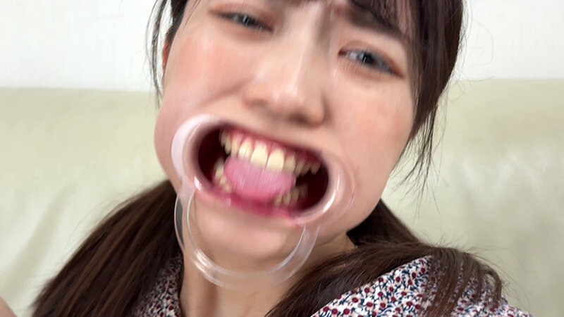 【個人撮影】水月みお 初喉チンコ触り＆舌や八重歯を観察 サンプル 19