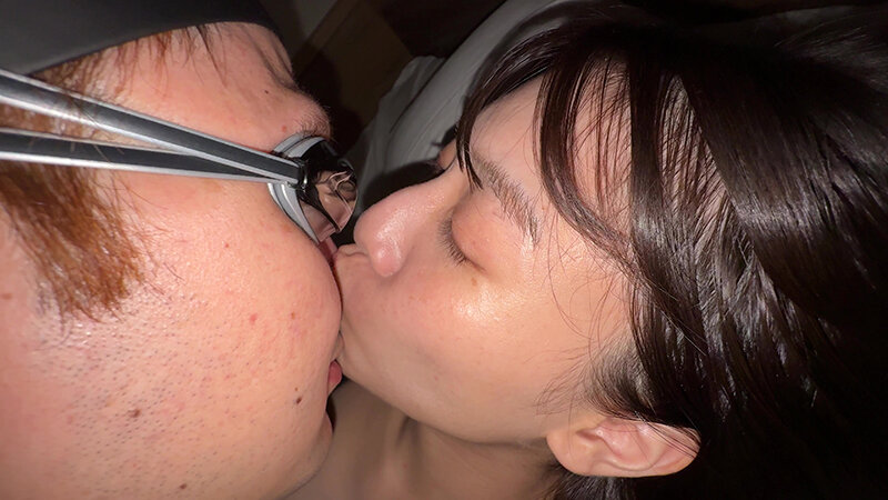 【個人撮影】湊波流のデカ舌ディープキス＆ツバ鼻吸い サンプル 17