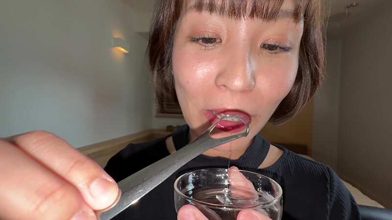 【個人撮影】玉城夏帆の舌ブラシで「汚舌苔」採取 サンプル 13
