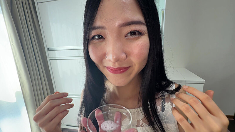 【個人撮影】桃瀬まゆの舌ブラシで「汚舌苔」採取 サンプル 14