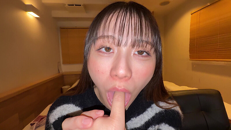 【個人撮影】さくまつなの喉チンコ触り＆口内観察 サンプル 9