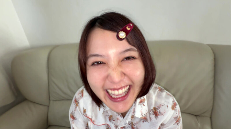 【個人撮影】浅桜エリの喉チンコ触り＆口内観察 サンプル 10