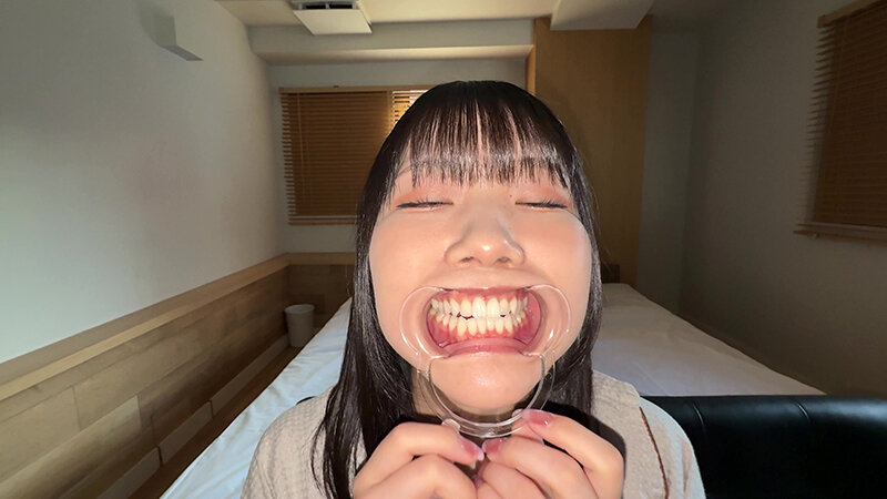 【個人撮影】音羽美鈴の喉チン触り＆開口器アヘ顔Wピース サンプル 14